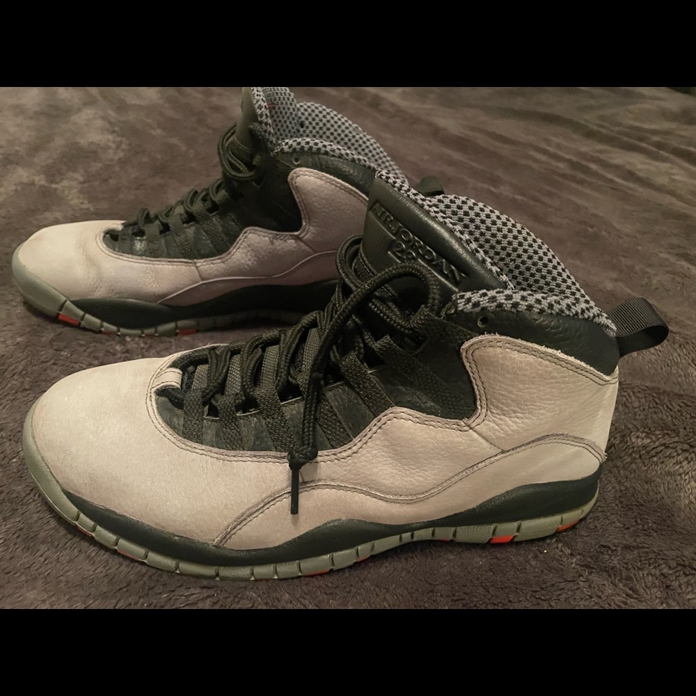 AIR JORDAN RETRO COOL GREY 10’s size 10 2014 release.